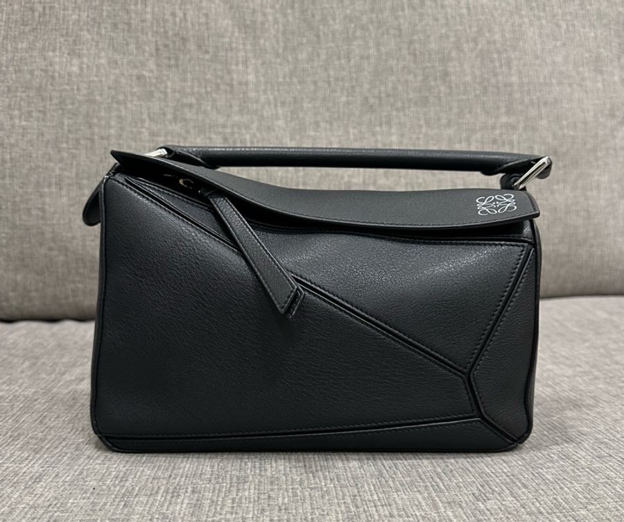 LOEWE Puzzle 黑色小號 拼圖包 幾何包(稀有白標款!)-0