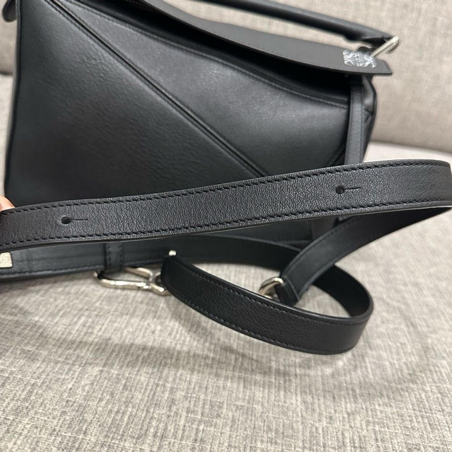 LOEWE Puzzle 黑色小號 拼圖包 幾何包(稀有白標款!)-3