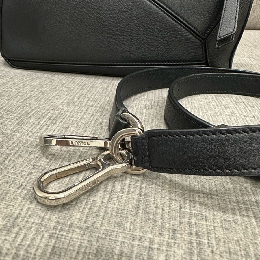 LOEWE Puzzle 黑色小號 拼圖包 幾何包(稀有白標款!)-6