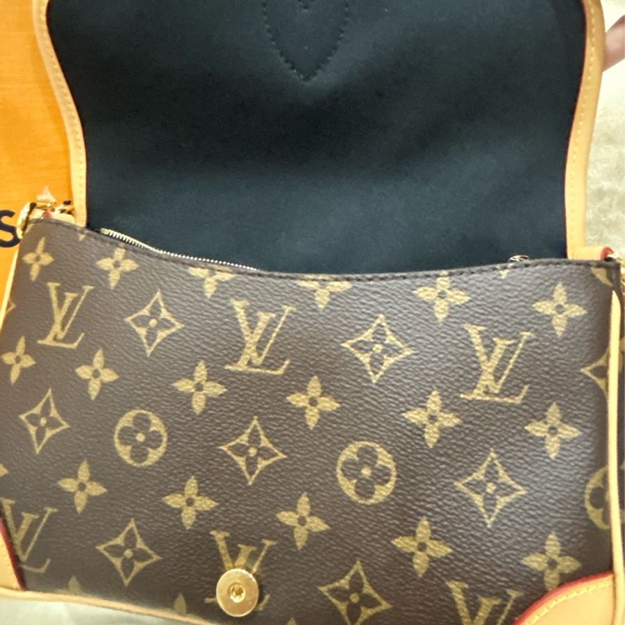 全新 全配 晶片款 Louisviitton diane monogram 法棍包-11