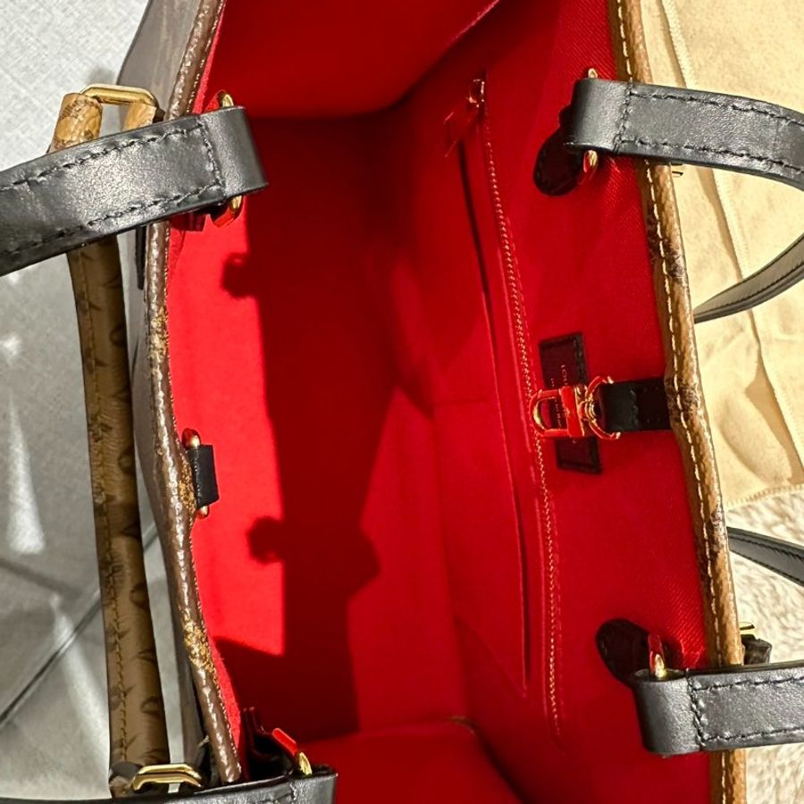 LV Onthego MM-10