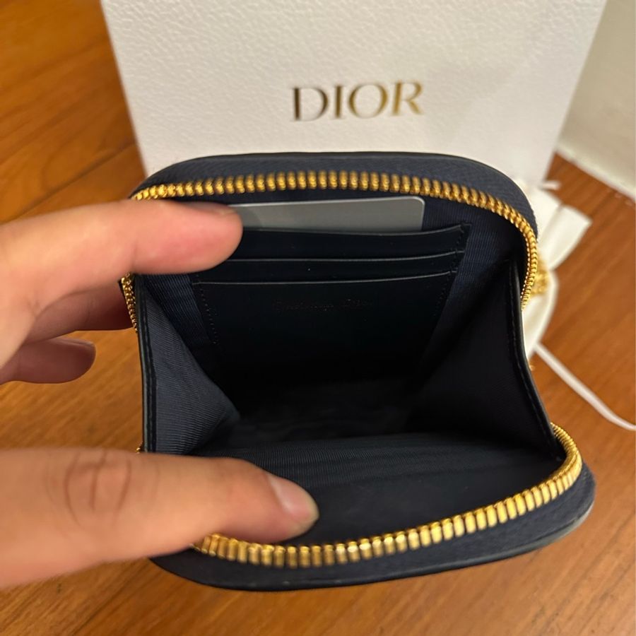 DIOR 藍色緹花直式手機包-9