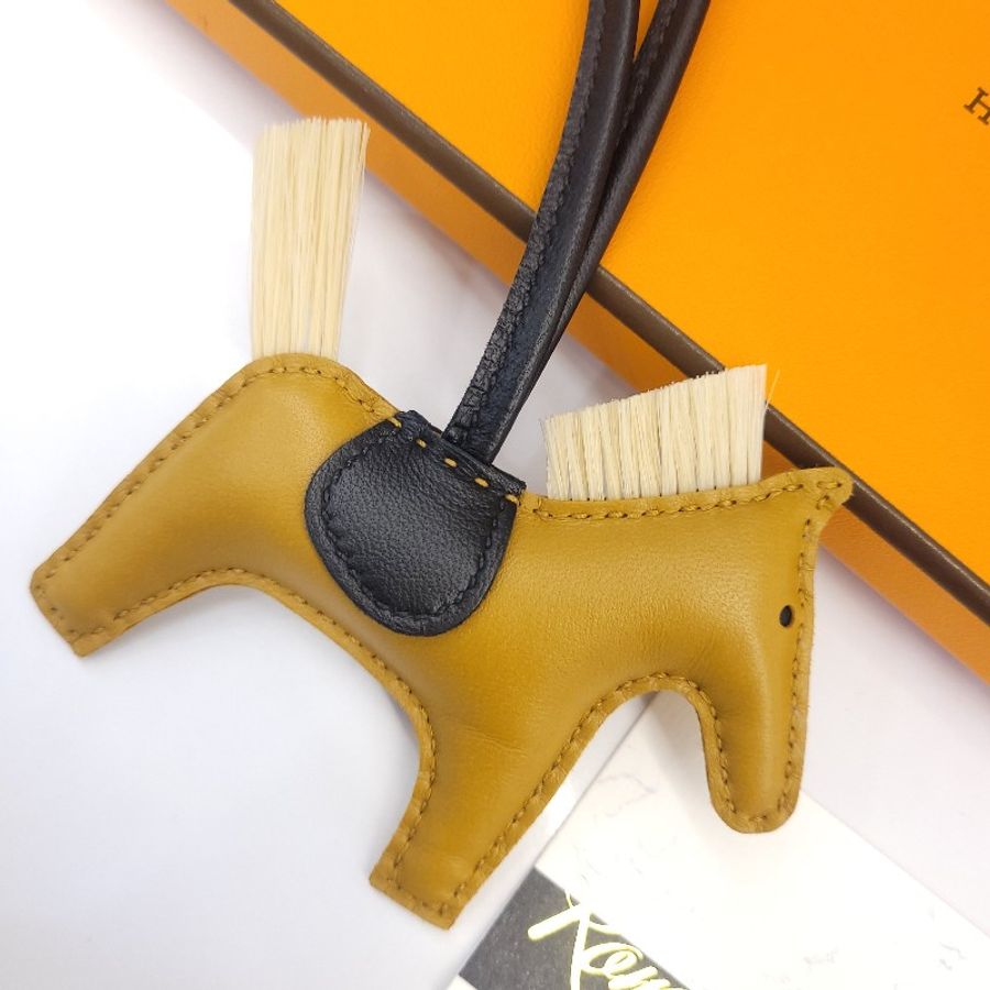 Hermès RODEO MM 小羊皮馬毛小馬吊飾 棕/黑-1