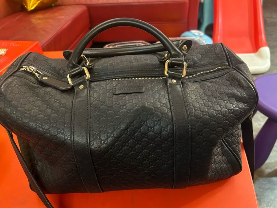 GUCCI Guccissima 牛皮壓紋手提/斜背二用波士頓包(黑色)-11
