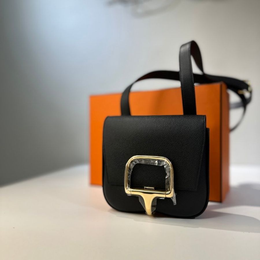 Hermès Della mini 屁股包 黑金釦-0