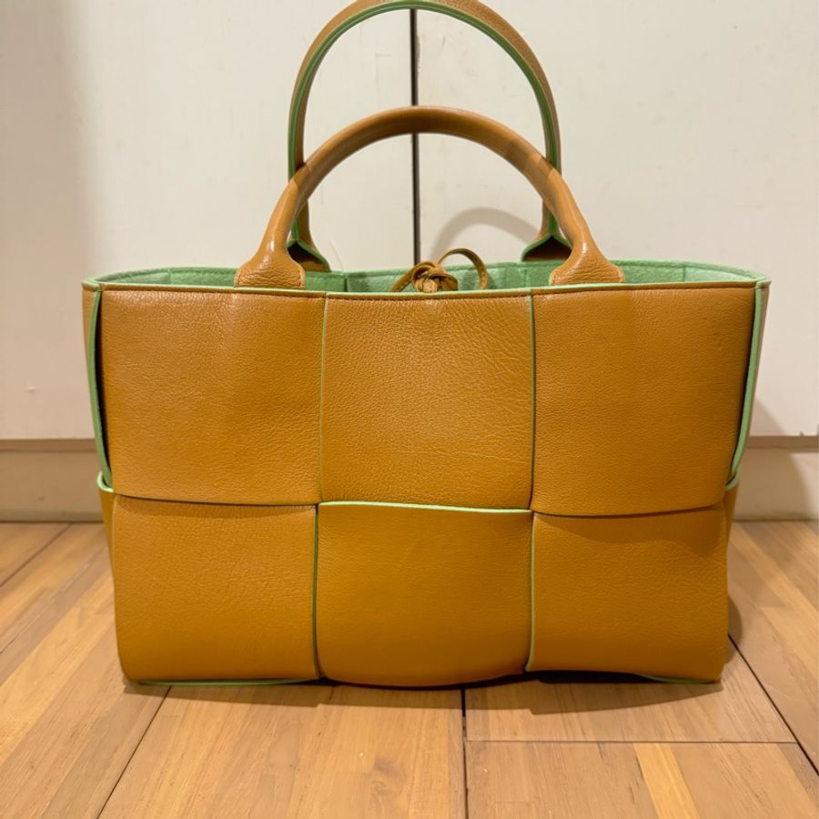 BOTTEGA VENETA BV 652867 ARCO S 雙色全皮大格編織手提包-0