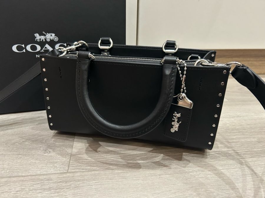 COACH ROGUE 26 卯釘手袋-1