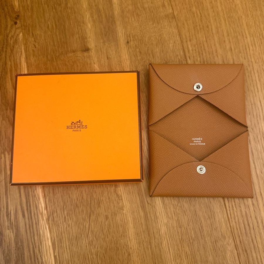 全新HERMES愛馬仕 calvi 短夾 對折手包 卡包 金棕gold 銀扣 名片夾-0
