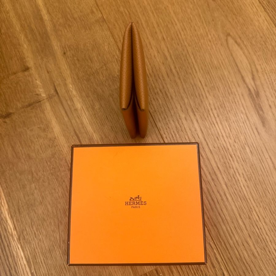 全新HERMES愛馬仕 calvi 短夾 對折手包 卡包 金棕gold 銀扣 名片夾-2