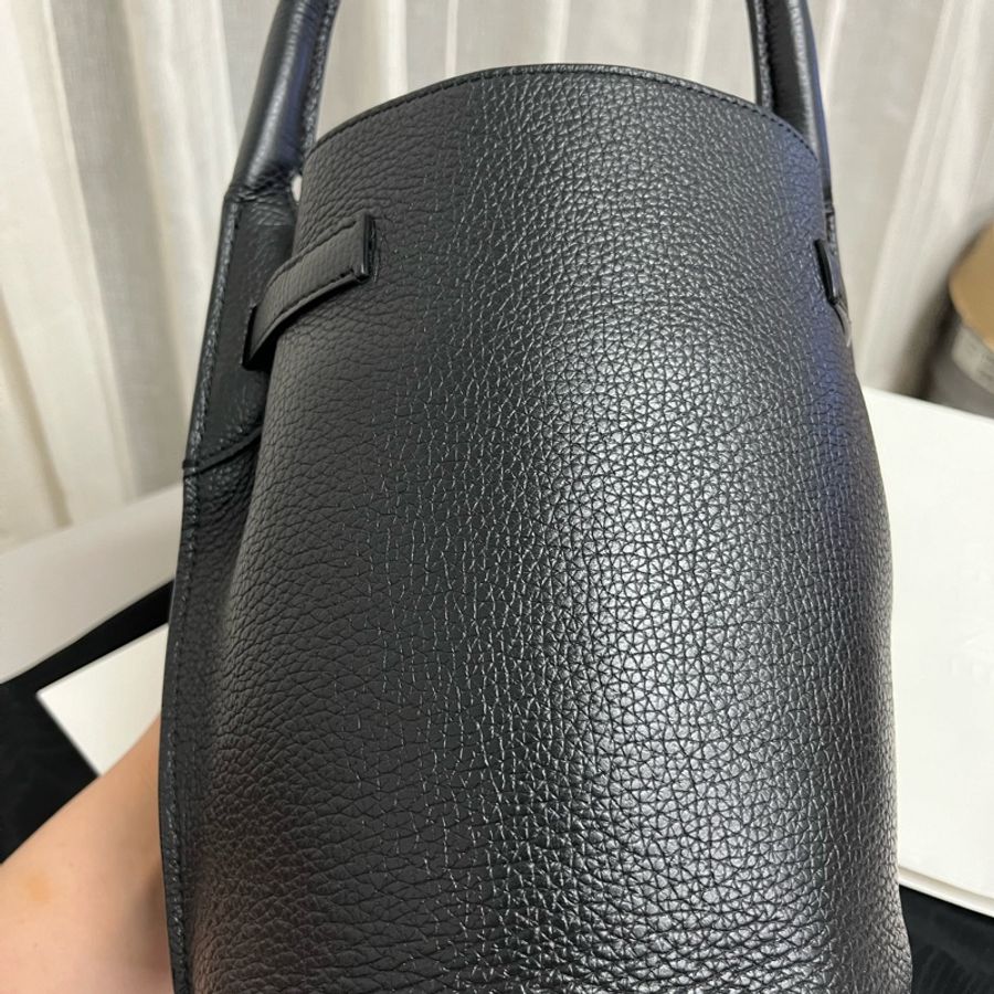 CELINE nano bucket 黑色 斜背水桶包-5