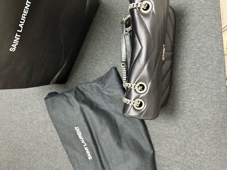 全新真品✨Saint Laurent YSL 57中款 Lou Lou 小羊皮銀鍊包 黑色-6