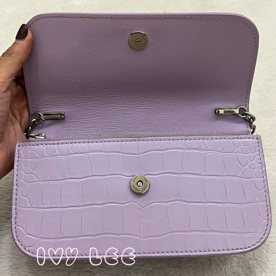 BALENCIAGA 688894 WOC 銀扣肩背包 斜背包 薰衣草紫鱷魚壓紋小牛皮 二手精品-4