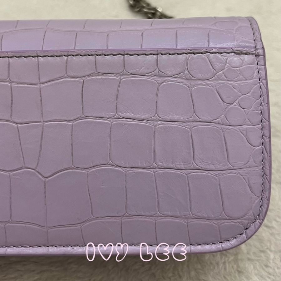 BALENCIAGA 688894 WOC 銀扣肩背包 斜背包 薰衣草紫鱷魚壓紋小牛皮 二手精品-23