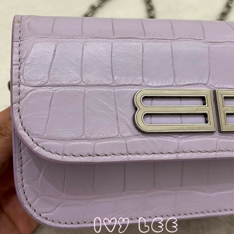 BALENCIAGA 688894 WOC 銀扣肩背包 斜背包 薰衣草紫鱷魚壓紋小牛皮 二手精品-28