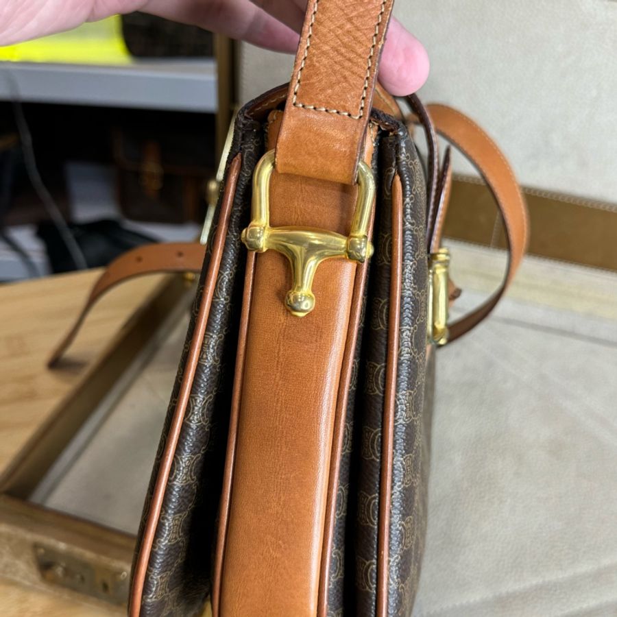 CELINE vintage 老花特殊馬銜釦上蓋書包/ 斜背包🩶復古美感-17
