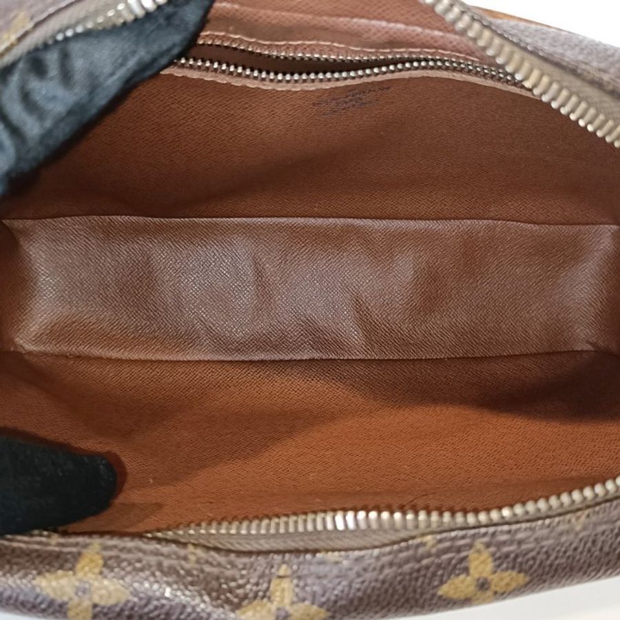LV 字紋 TROCADERO 27 橫式 航空包 /斜背包 / M51274-9