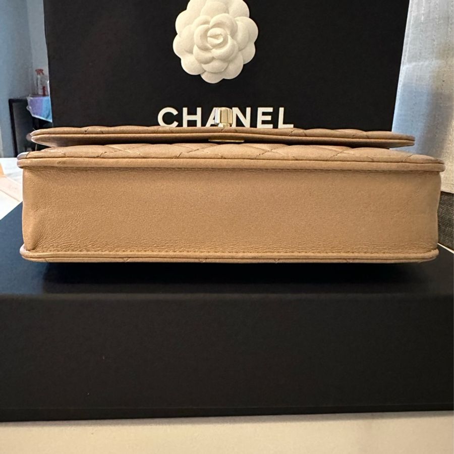 Chanel 奶茶色調節扣WOC-10