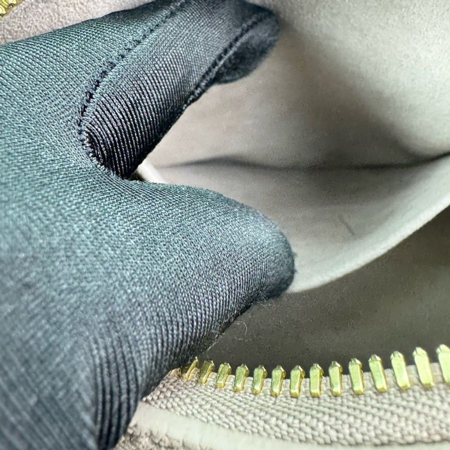 LV M46575經典Speedy Bandoulière 20 Empreinte皮革手提/斜背包(斑鳩灰色/ 奶油色)-23