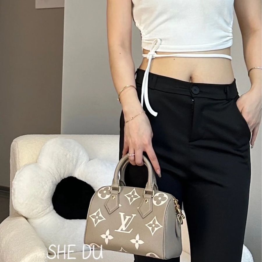 LV M46575經典Speedy Bandoulière 20 Empreinte皮革手提/斜背包(斑鳩灰色/ 奶油色)-32