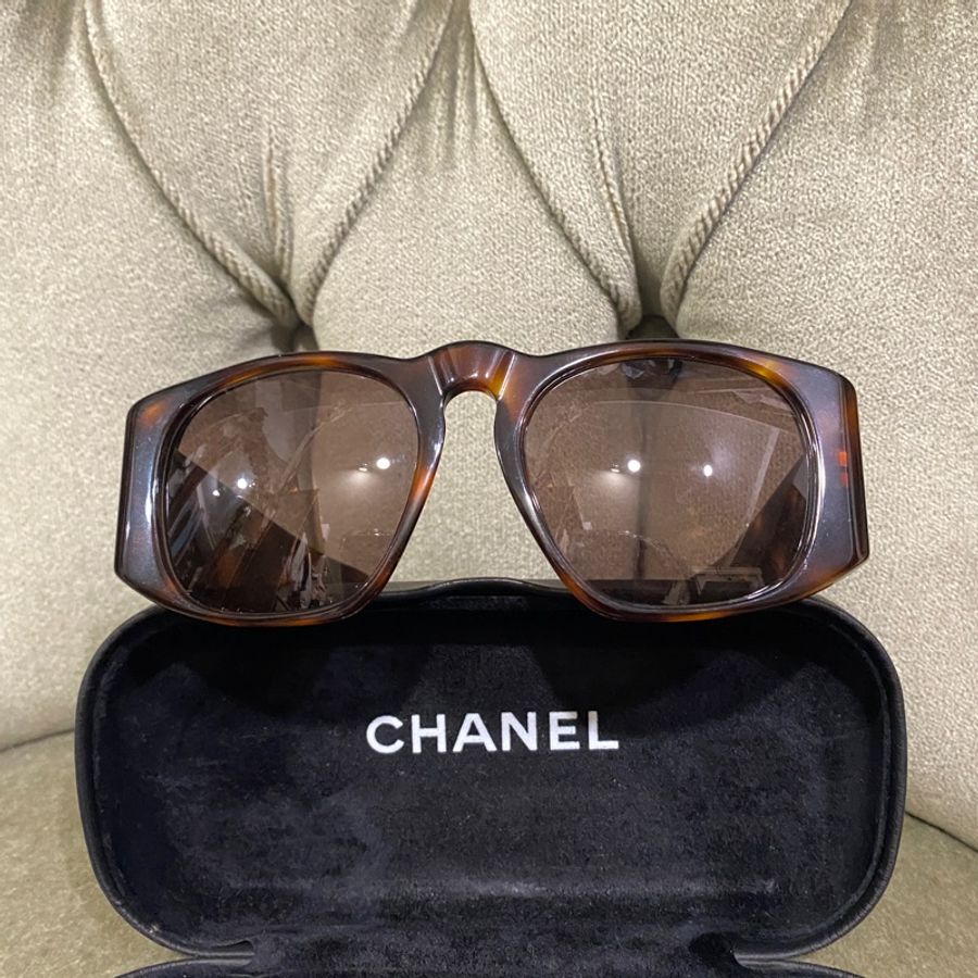 Chanel 琥珀色方框雙Clogo 太陽眼鏡-1