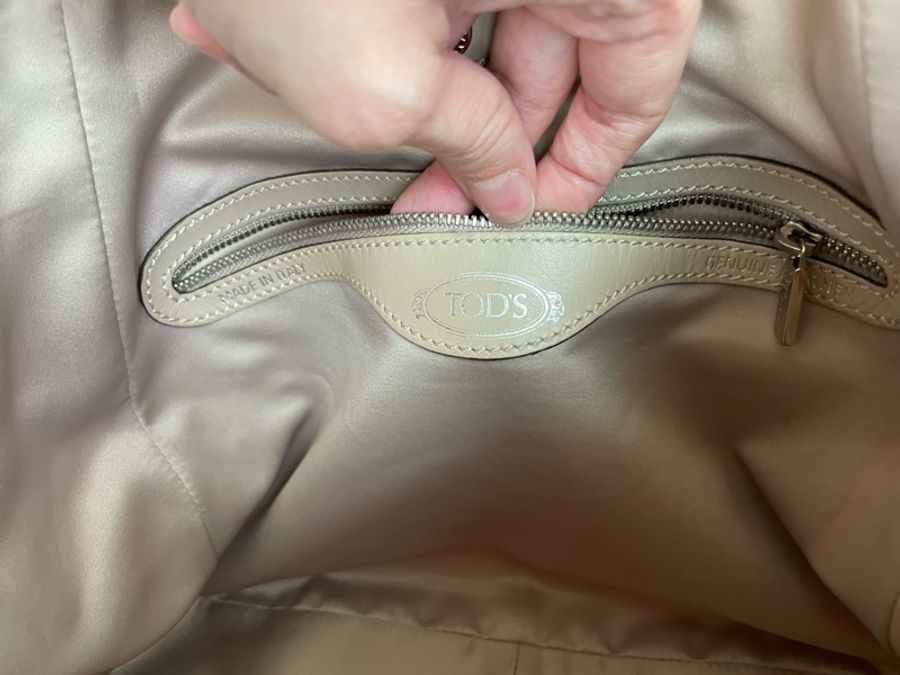 TOD’S  G-Bag 漆亮帆布肩背包 斜背包 手提包 防水包 粉膚色-10