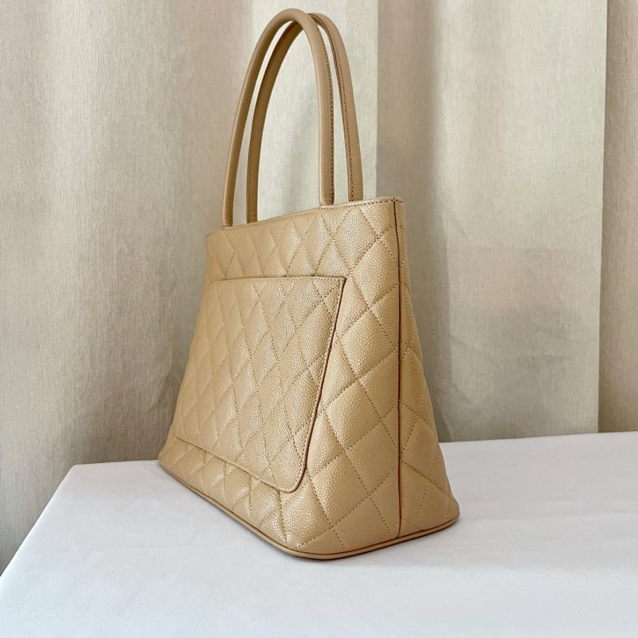 CHANEL Medallion tote bag 米色金幣托特包肩背包手提袋 有卡貼書仔 中古美品vintage-2