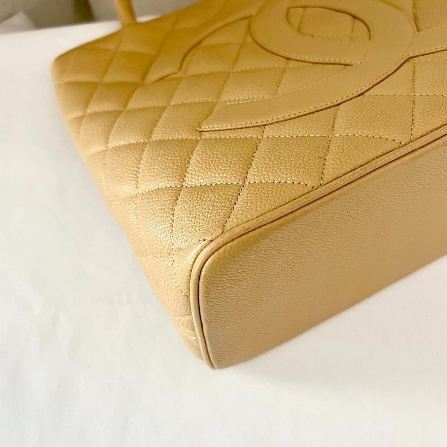 CHANEL Medallion tote bag 米色金幣托特包肩背包手提袋 有卡貼書仔 中古美品vintage-5
