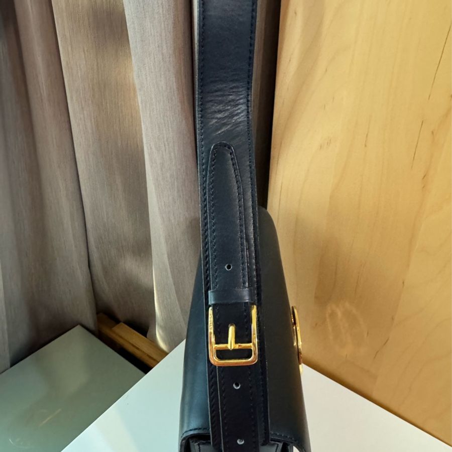 Celine vintage 深藍金環水桶肩背-25