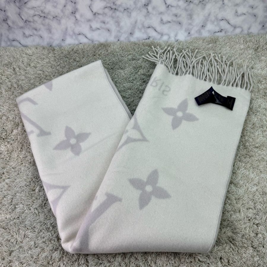 LV M78909 Reykjavik系列Monogram織花羊絨雙面針織圍巾 灰褐色-16