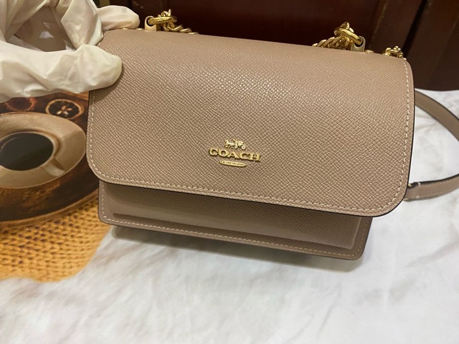 【COACH】奶茶色防刮全皮內雙層鍊帶方型斜背包/風琴包/翻蓋包 (迷你小款)-7