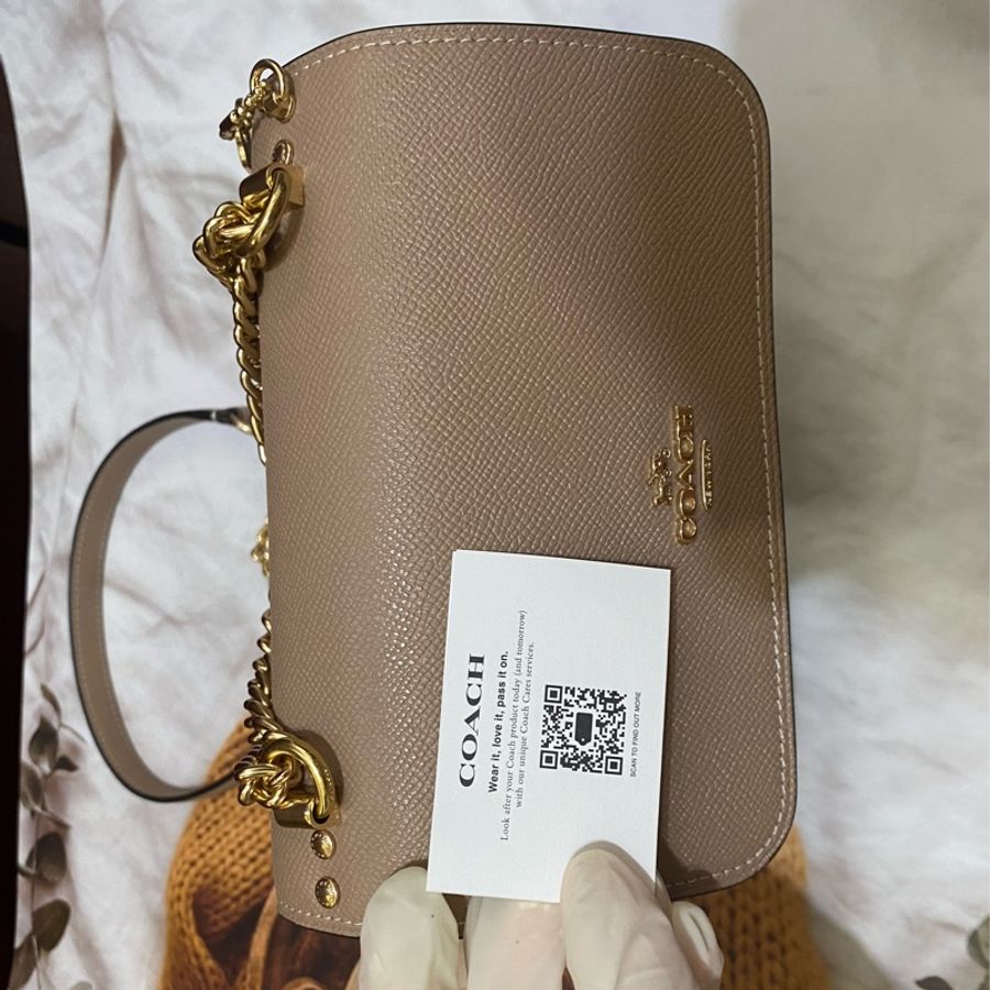 【COACH】奶茶色防刮全皮內雙層鍊帶方型斜背包/風琴包/翻蓋包 (迷你小款)-26