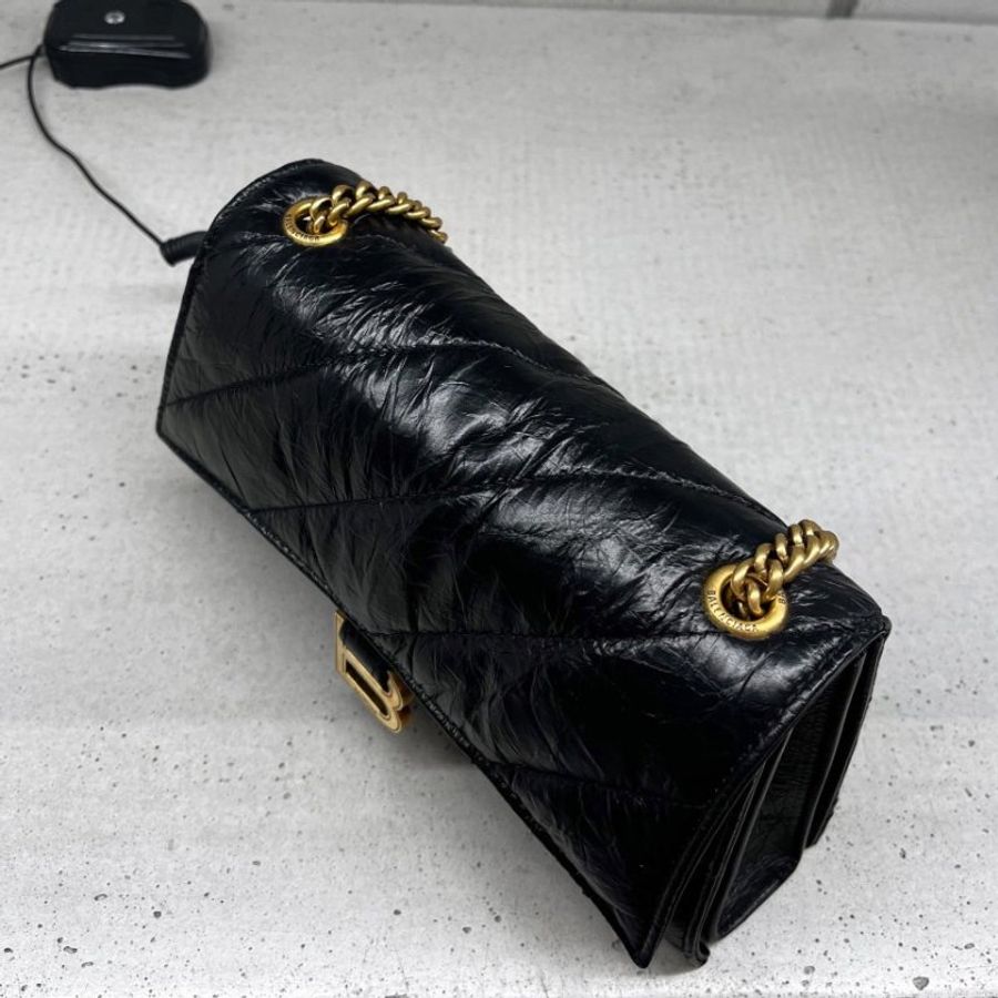 Balenciaga 736016 Crush XS 黑色絎縫鏈條包 - 現代設計與奢華材質的完美融合《當季專櫃正售★全新商品 》-7