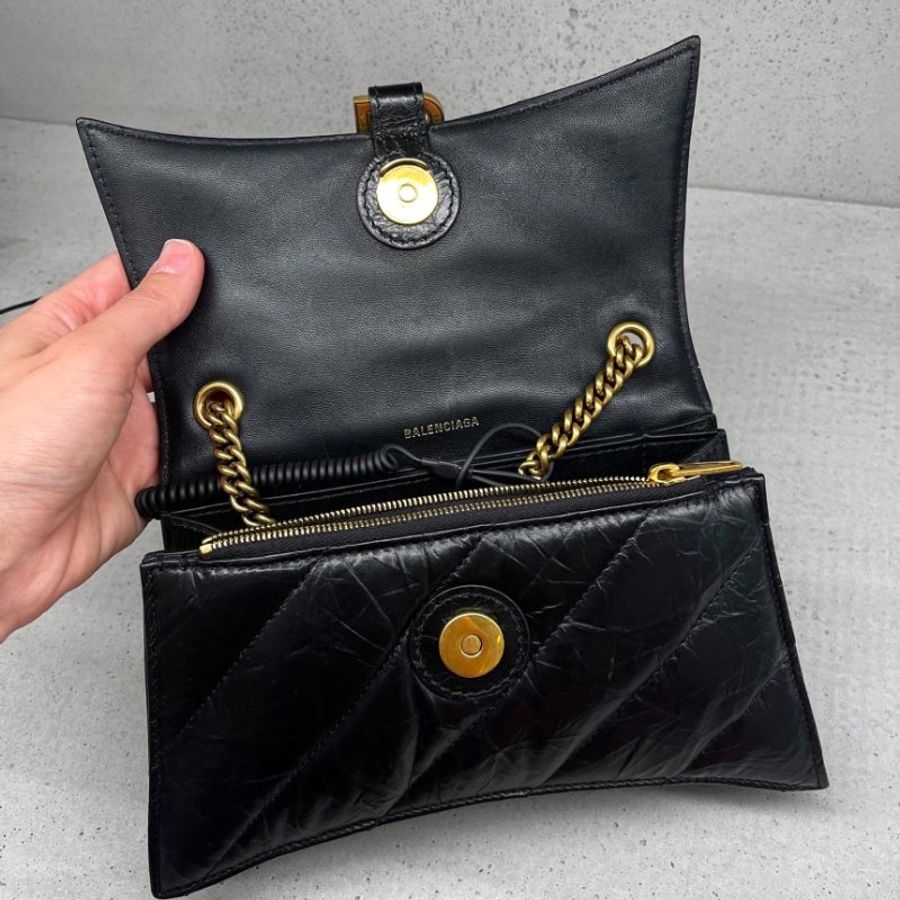 Balenciaga 736016 Crush XS 黑色絎縫鏈條包 - 現代設計與奢華材質的完美融合《當季專櫃正售★全新商品 》-9