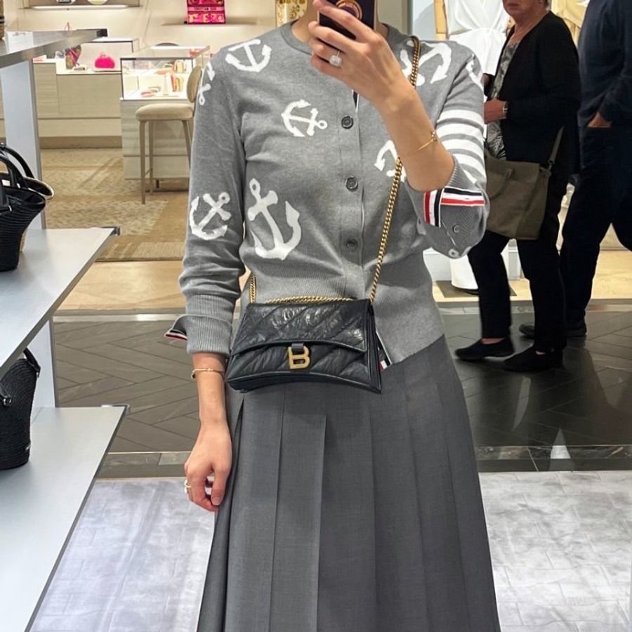 Balenciaga 736016 Crush XS 黑色絎縫鏈條包 - 現代設計與奢華材質的完美融合《當季專櫃正售★全新商品 》-12
