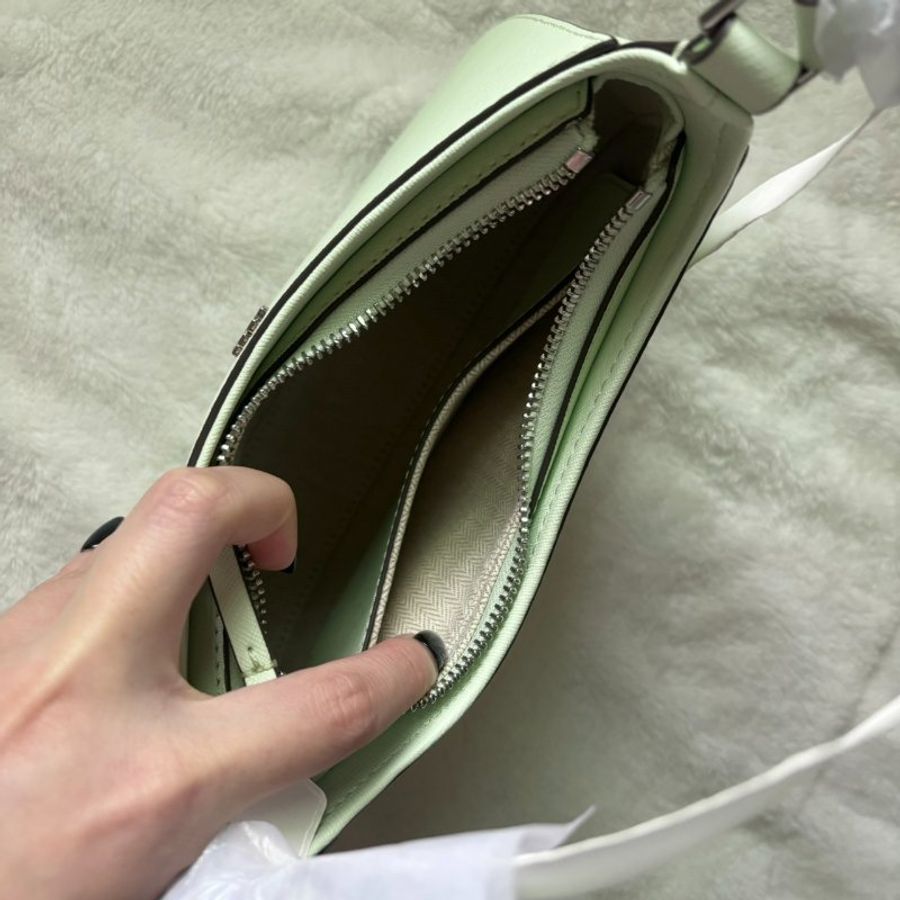 TORY BURCH TB EMERSON 防刮 牛皮 腋下包 麻將包 月牙包 單肩包 手提包(薄荷綠)-3