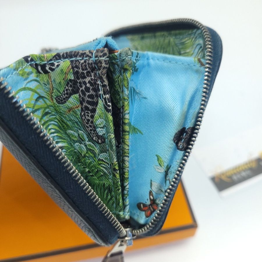 Hermès silk in系列EPSOM小牛皮拉鍊絲巾短夾(松柏綠)-11
