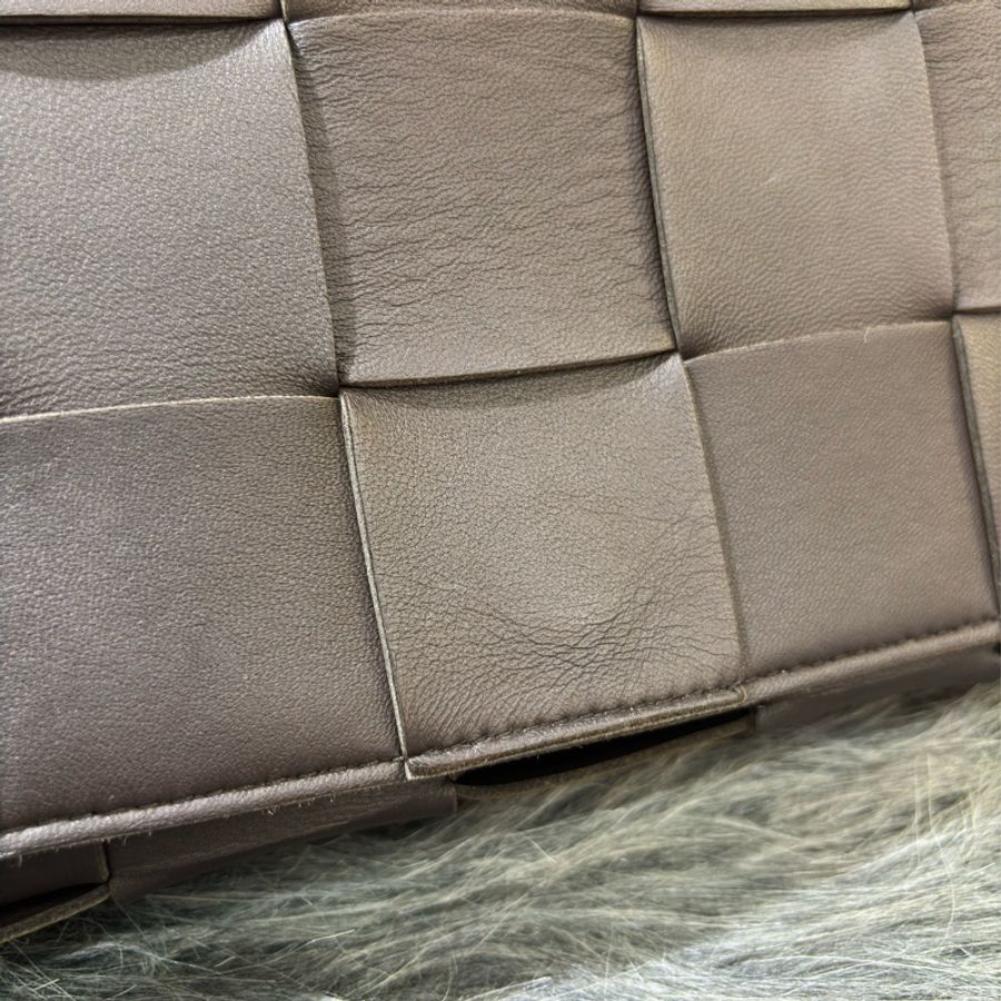 BOTTEGA VENETA BV 578004 3X5 CASSETTE 深棕色羊皮大編織 相機包-20