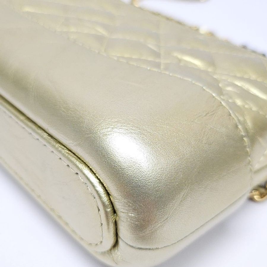 Chanel Clutch with Chain-9