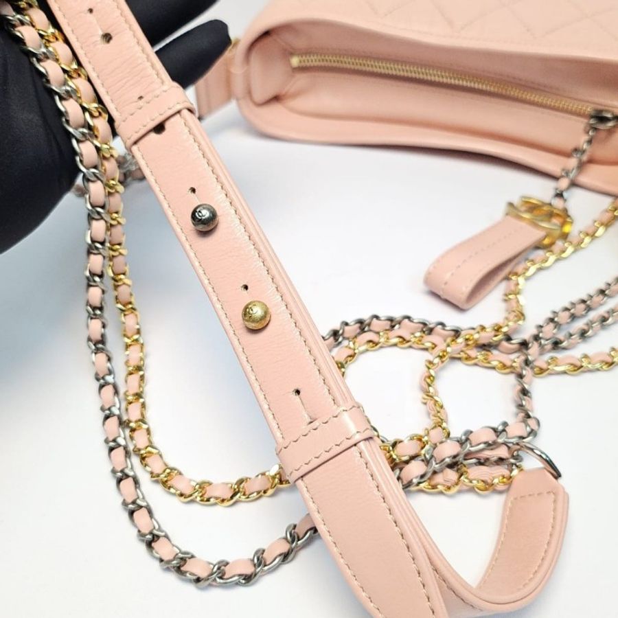 Chanel Gabrielle Small Hobo Bag小號流浪包-19