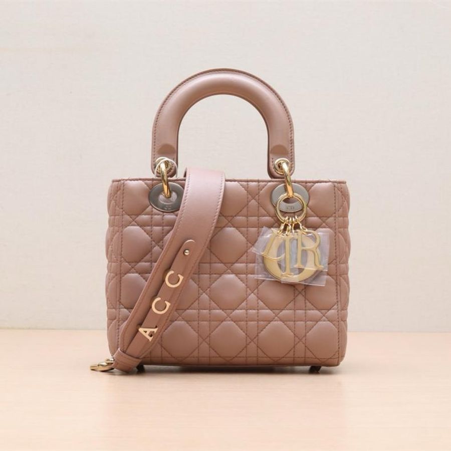 DIOR(迪奧) Lady Dior 戴妃包 四格 粉色 金扣-0