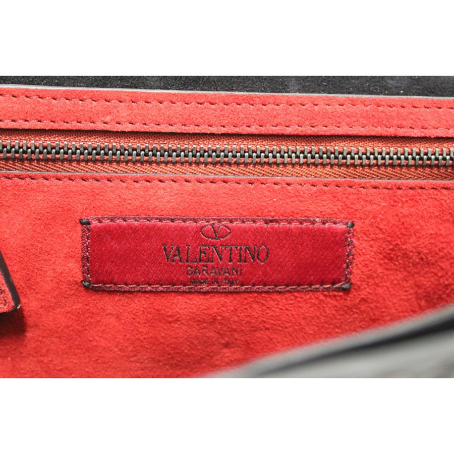 Valentino Garavani Black Quilted Nappa Leather Rockstud Spike Crossbody Clutch Bag-14