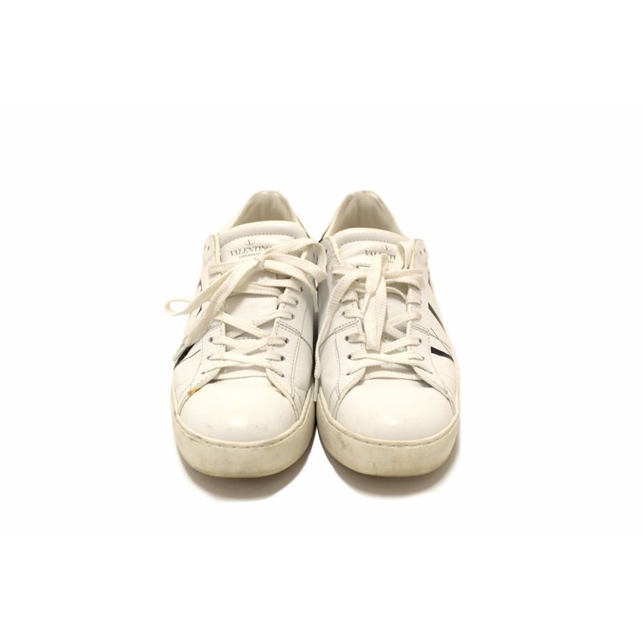 Valentino Garavani White Leather Rockstud Sneaker Size 39.5-1