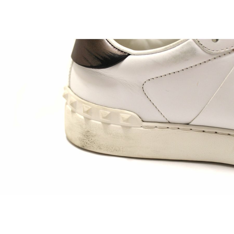 Valentino Garavani White Leather Rockstud Sneaker Size 39.5-21