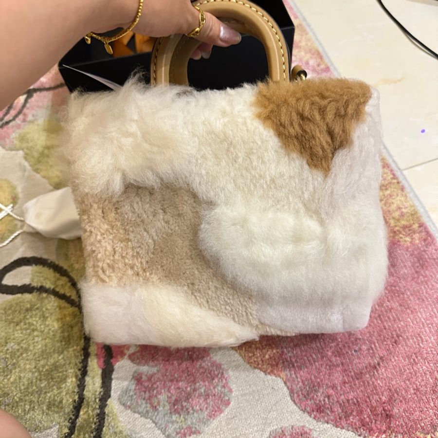全新 吊牌未拆 coach 毛絨拼接 兩用包-6