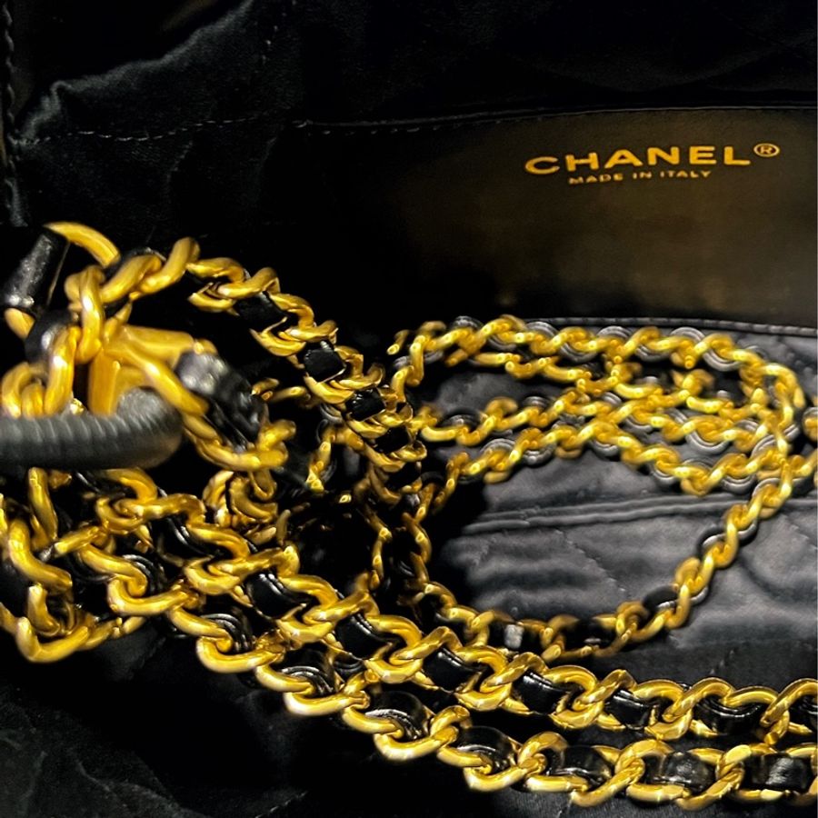 ► 全新Chanel 22 mini bag黑金-4