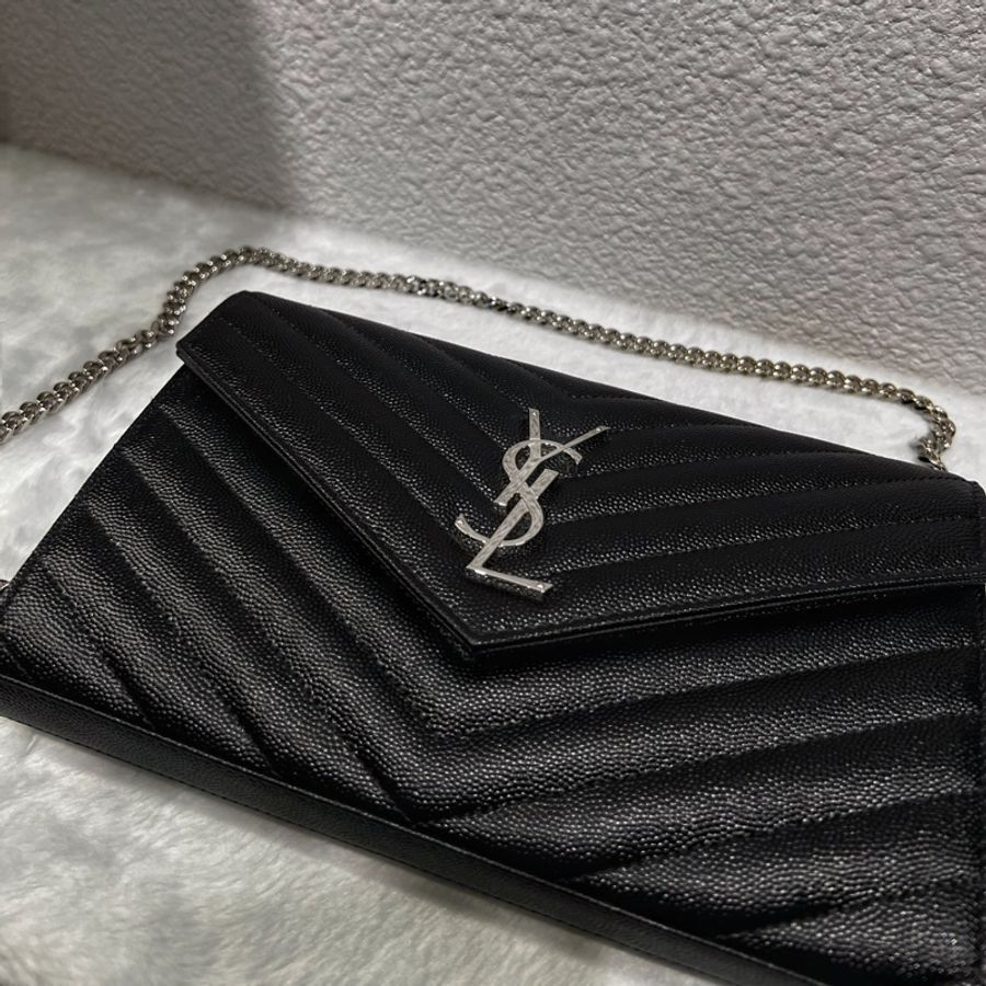► 全新 YSL 經典MONOGRAM 銀釦魚子醬包 WOC-1