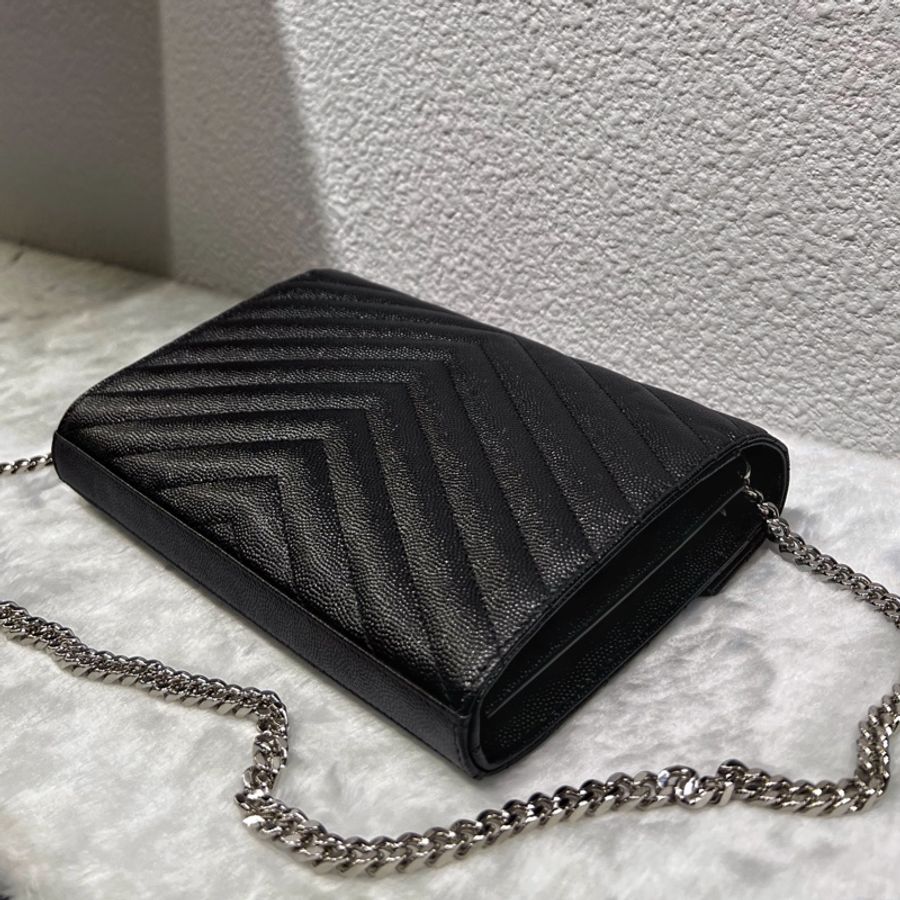 ► 全新 YSL 經典MONOGRAM 銀釦魚子醬包 WOC-3