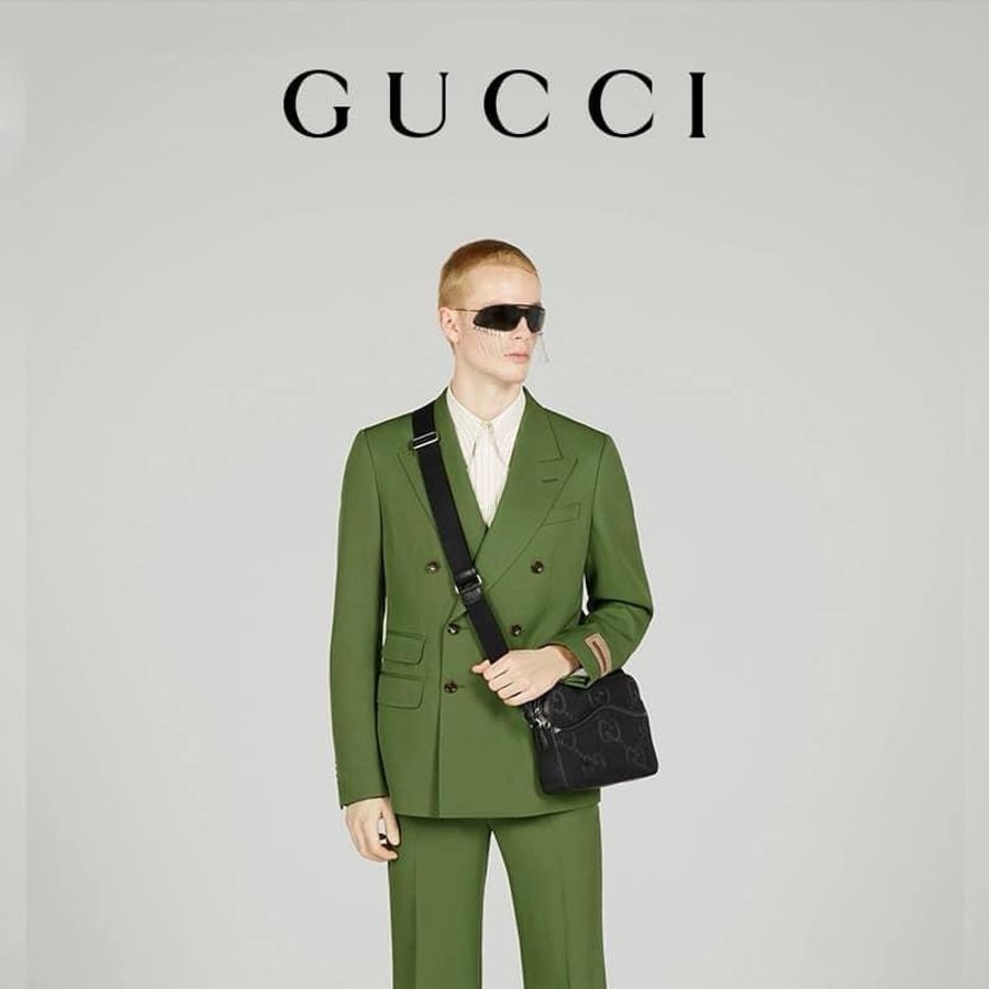 /二手極新/ GUCCI Jumbo GG 675891黑色帆布郵差包-1