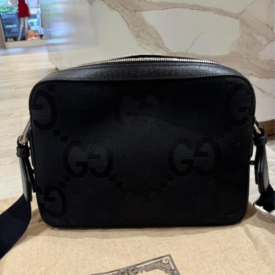 /二手極新/ GUCCI Jumbo GG 675891黑色帆布郵差包-6