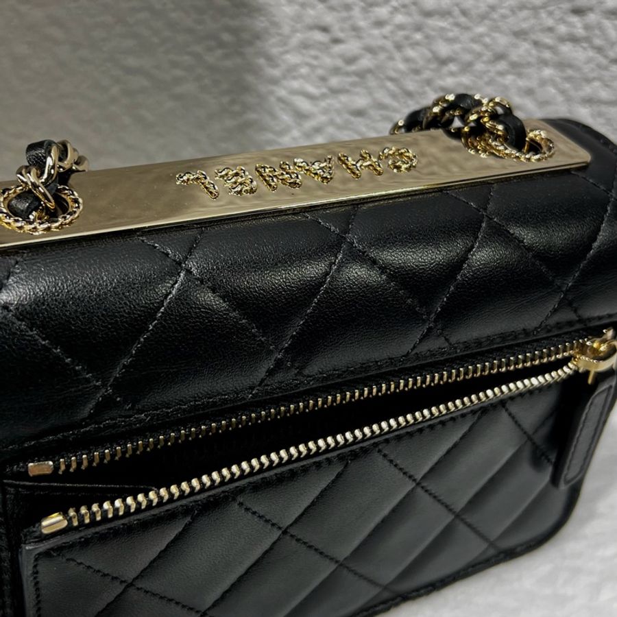 ► 全新CHANEL MINI TRENDY WOC 黑金羊皮-8